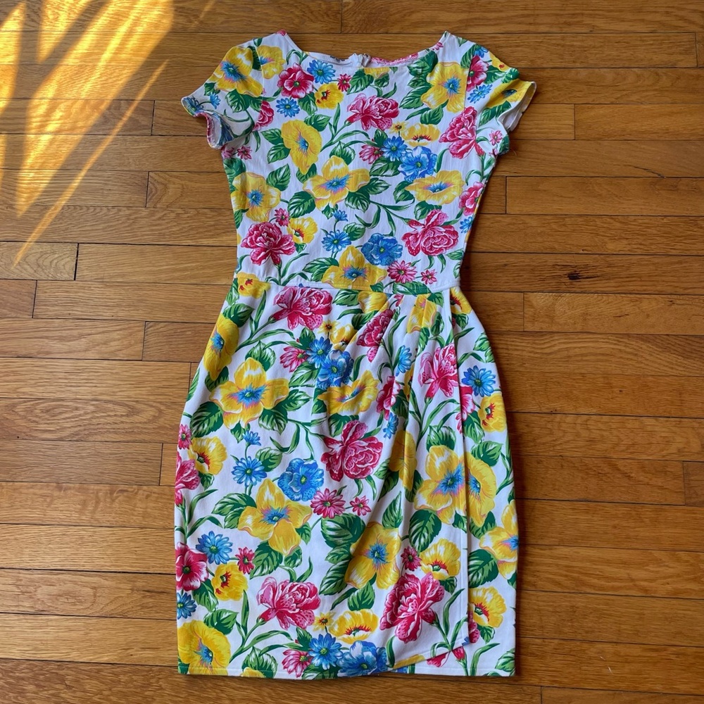 Adrienne Vittadini 90s Tropical floral mini dress - Picture 2 of 7